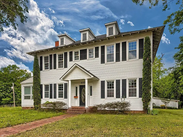 Historic 5-Bedroom Home with Endless Possibilities $175,000