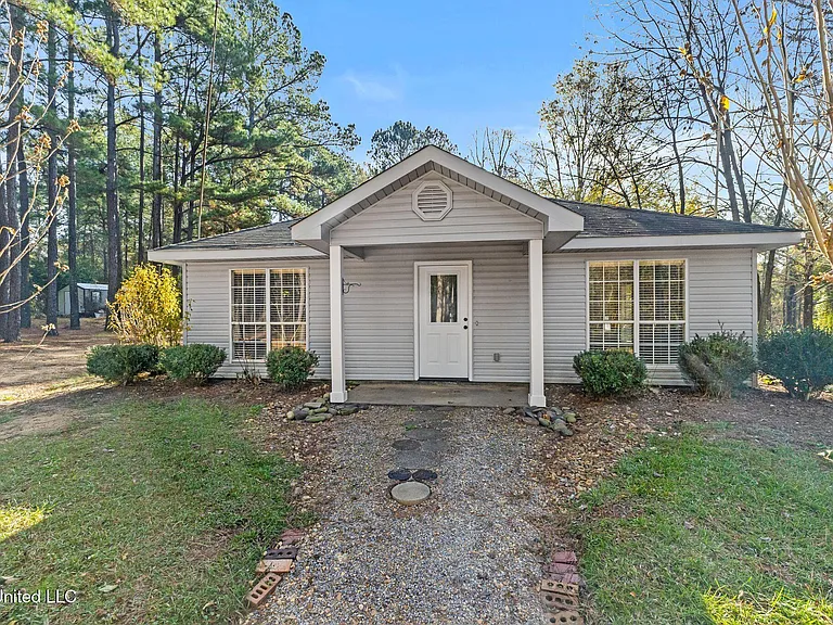 Charming 3-Bedroom Home on Over an Acre. $149.900. MS