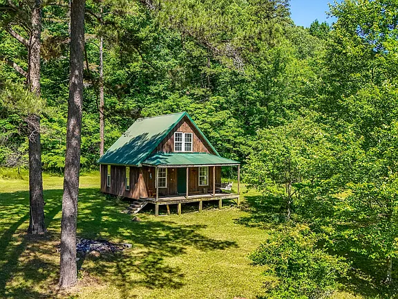 Off-Grid Cabin Retreat on 45 Acres