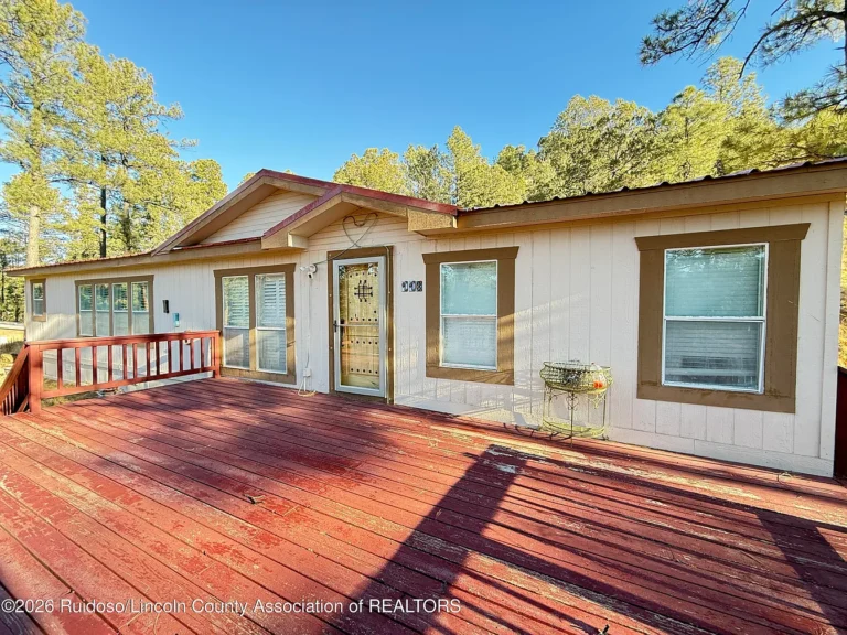 Charming Mountain Retreat with Sierra Blanca Views – Well-Maintained 3-Bedroom Home Near Midtown