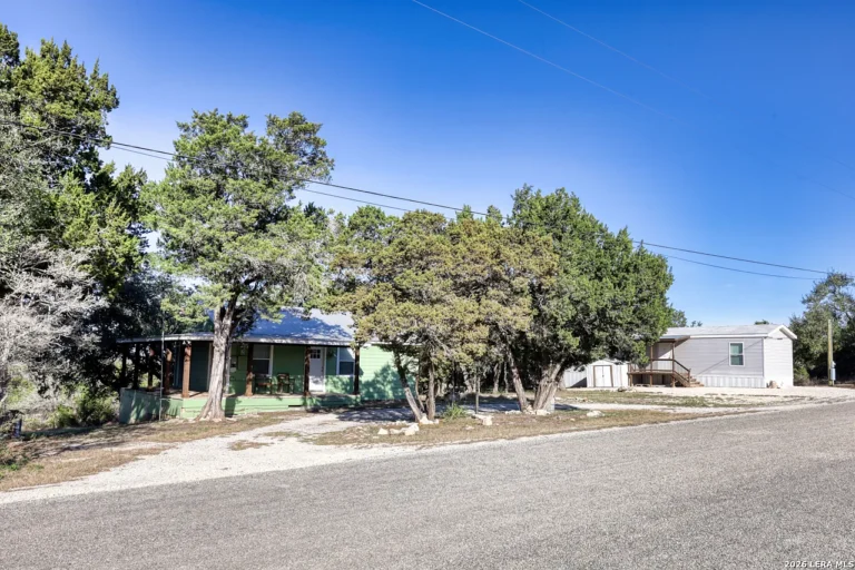 Welcome Home to Your Canyon Lake Retreat – Unique Multi-Residence Property with Income Potential in the Heart of Texas Hill Country