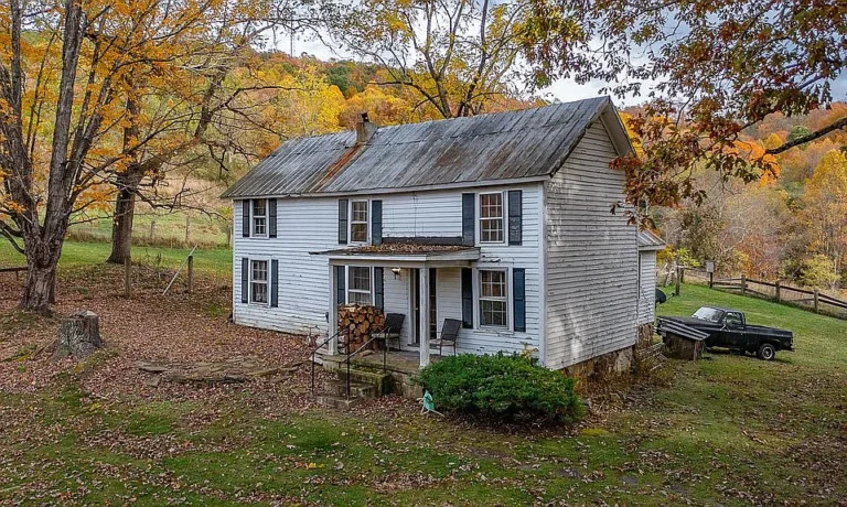 Secluded 56-Acre Mountain Log Farmhouse Retreat