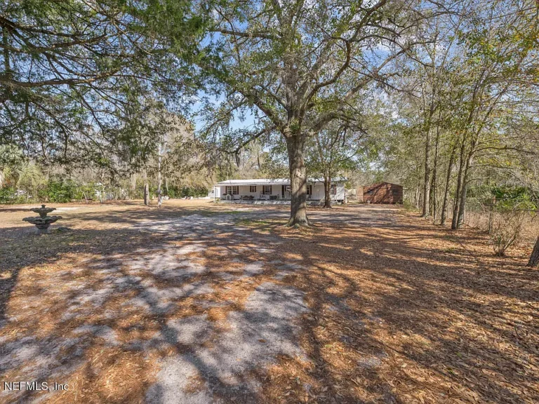 3 beds  2 baths 1,432 sqft