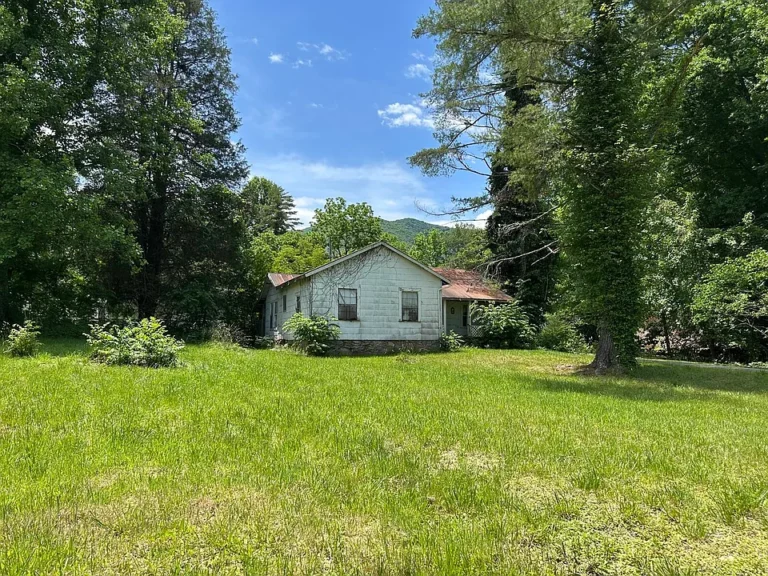 Unrestricted Creekside Land with Endless Potential