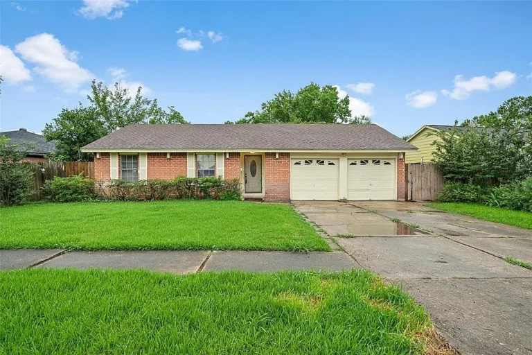 Fully Upgraded 4-Bedroom Home in Scarsdale with Modern Finishes, Spacious Backyard, and Prime Location