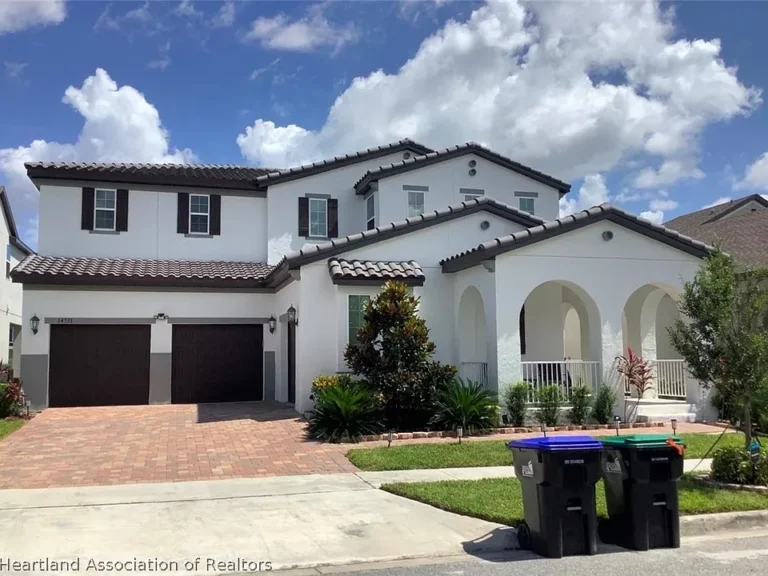 4 beds  4 baths 3,849 sqft