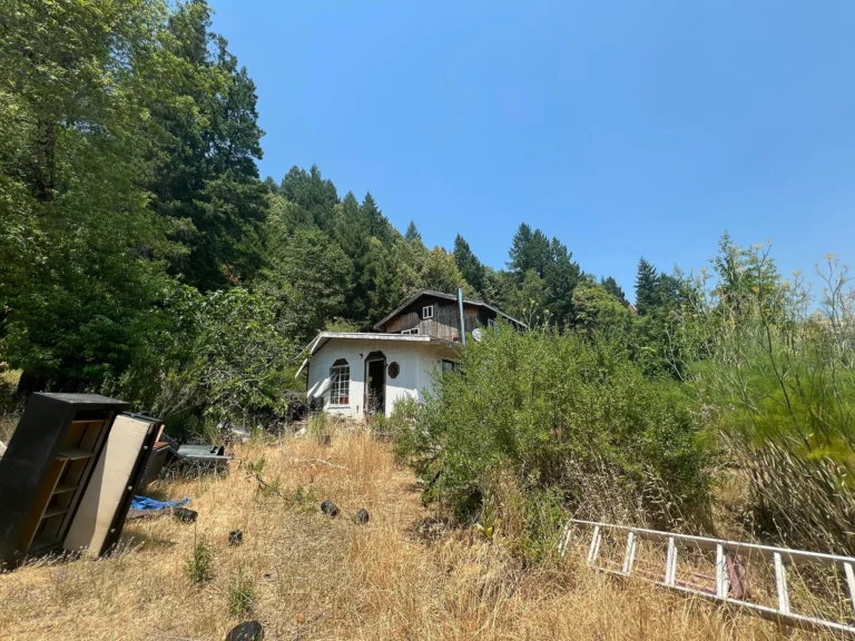 Country Home with 72 Acres in Garberville, California