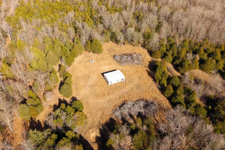 Home with 20 Acres in Alton, Missouri