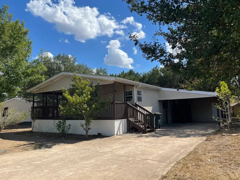 Fleetwood Doublewide Move-Ready $20,000