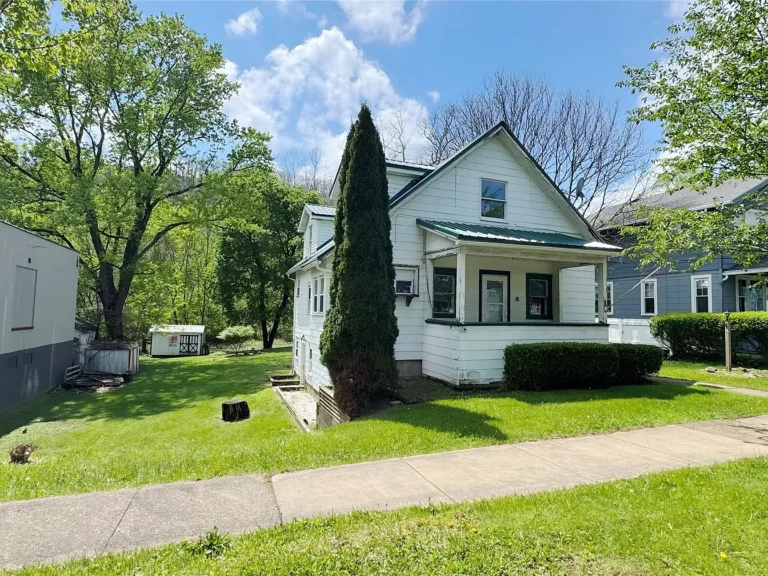Spacious Warren Family Home $39,900