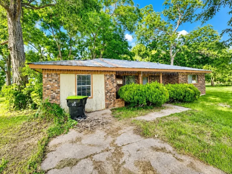 Investor’s Renovation Opportunity $83,000