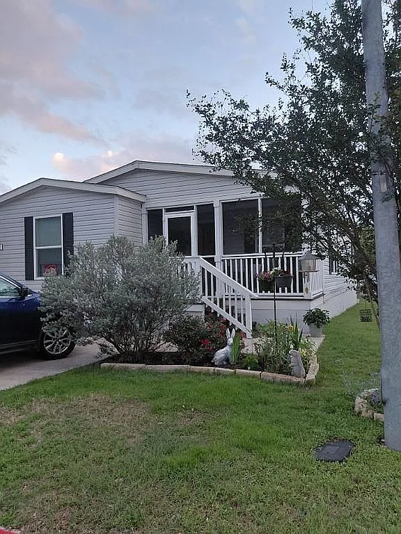 Beautiful 55+ Oak Ranch Home $77,000