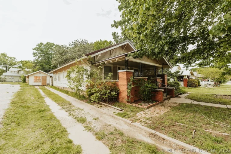 Single Family Home with 3 Acres in Fairfax, Oklahoma