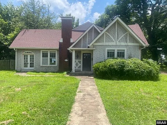 Spacious 4-Bedroom Home with Pool