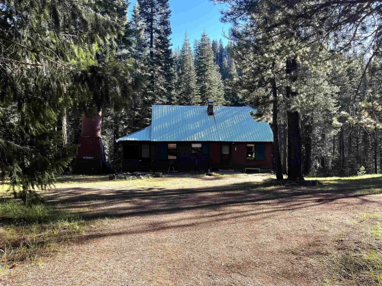 Peaceful Riverfront Cabin Retreat